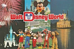WALT DISNEY WORLD "WILLKOMMEN IN UNSERER WELT" WERBESTÜCK ORIGINAL POSTKARTE - Bild 1 von 2