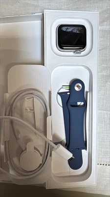 Apple Watch SE 2nd Gen 40mm Smartwatch with Silver Aluminum Case with Denim S/M - Image 1 of 4