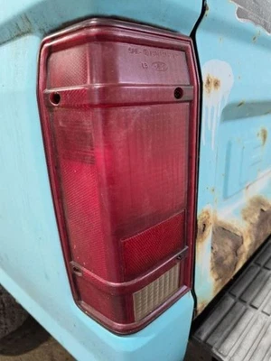 Luz trasera izquierda del conductor para 91-92 Ranger 590451 Foto 1 de 4