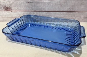 VTG ANCHOR HOCKING 4 Qt Casserole Dish Blue Ribbed Glass 14.75"x10.50" Bake USA - Picture 1 of 13