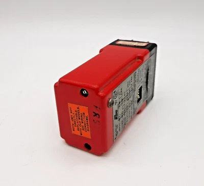 Red Lion Controls PRS11021 Relay Module - Image 1 of 4