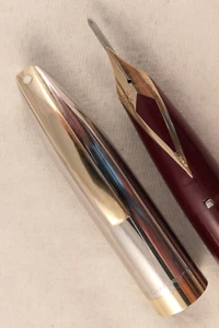 VINTAGE & RESTORED 1960s MAROON SHEAFFER PFM IV FOUNTAIN PEN ~ GREAT WRITER! - Picture 1 of 7