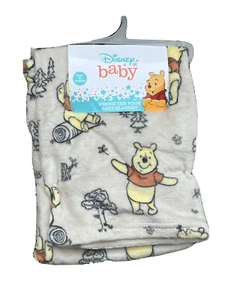Disney Baby Winnie the Pooh Infant Blanket Honey Bee Tree Lightweight Plush New - Picture 1 of 5