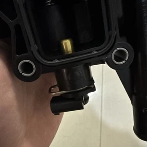 *** GENUINE GM 11-20 1.8L Engine Coolant Thermostat Housing Cruze Sonic Trax NEW - Picture 1 of 9