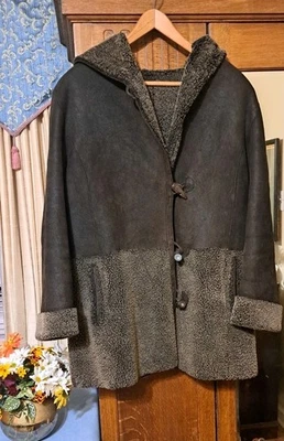 Abrigo Chaqueta AZUL PATO Piel de Oveja Piel de Oveja Mediana Gamuza Marrón Tabaco Cuerno Botón Foto 1 de 4