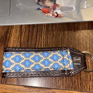 THIRTY ONE 31 SCHLÜSSELANHÄNGER ZUM AUFHÄNGEN PFAU MEDAILLON NEU IN TASCHE - Bild 1 von 3