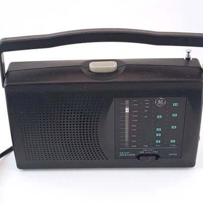 GE 3 Band Model 7-2946B AM/FM/TV1/TV2 Instant Weather Radio Band - Image 1 of 4