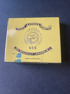 Estuche de cigarrillos State Express 555 Piccadilly London vintage amarillo lata VACÍO - Imagen 1 de 9