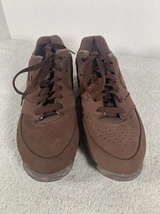 Mens Nike Sneakers (930406Y2) Brown Size 7 M - Picture 1 of 9