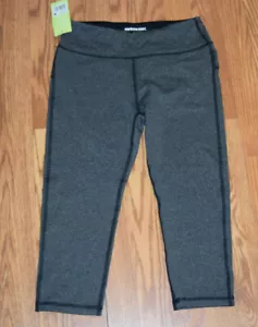NWT Womens MARIKA TEK Black White Space Dye Performance Fitted Active Capris S - Picture 1 of 2