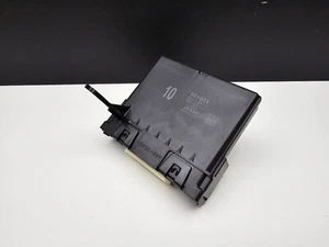 2020-2021 Toyota Tacoma Temperature Control Module Amplifier 88650-04100 OEM - Picture 1 of 8