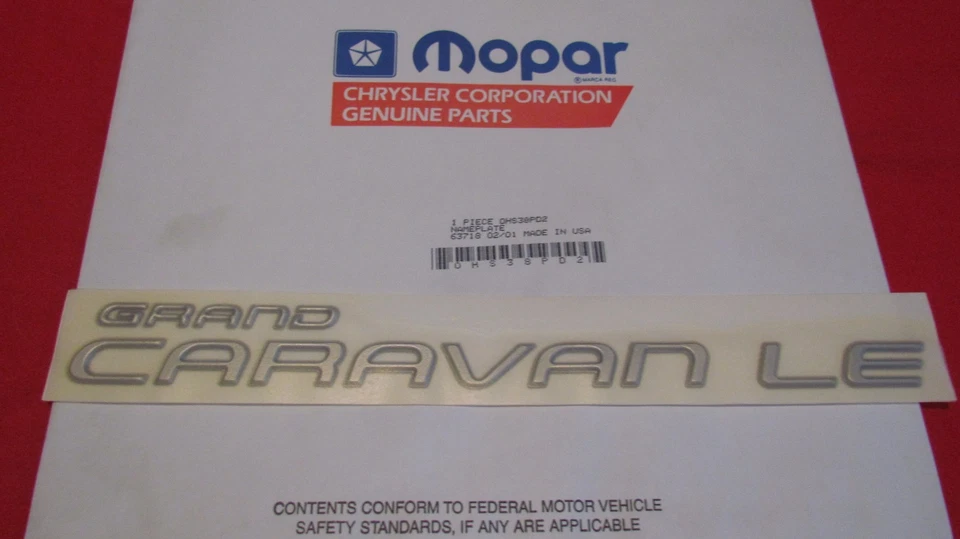 Nuevo OEM Gris Dodge "GRAND CARAVAN LE" Placa de identificación Emblema Letra Kit Insignia 0HS38PD2 Foto 1 de 1