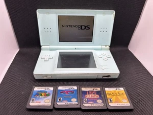 Nintendo DS Lite Konsole Blau Japanisch Reinigungsbedürftig mit Hülle & 4 Spielen Mario - Bild 1 von 10