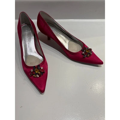 Zapatos de salón MARTINEZ VALERO fucsia satinado con joyas punta 8,5 Foto 1 de 4