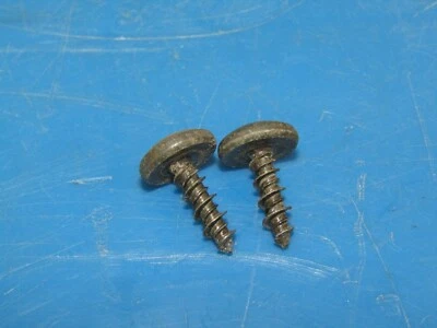 1995-1998 Ford Windstar OEM lanterna traseira conjunto de parafusos retentor 95 96 97 98 - Imagem 1 de 2