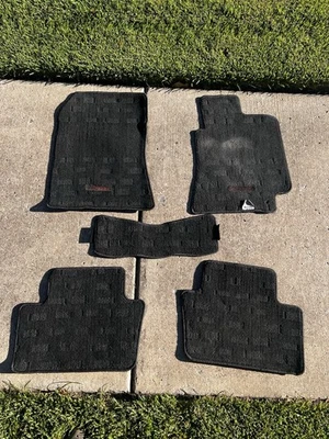 美国卖家 JDM 丰田 Altezza (Lexus IS300) 设计版 原始设备制造商 正品 脚垫 — 第 1/4 张图片