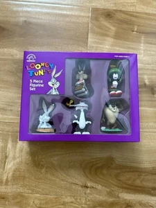 Looney Tunes 5 Piece Figurine Set From Everyone Loves To Get Applause - Picture 1 of 4