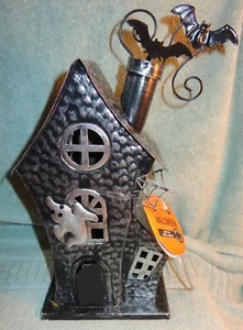 NEW NWT BLACK METAL SPOOKY HALLOWEEN LIGHTED HAUNTED HOUSE DECORATION TABLE TOP - Picture 1 of 9
