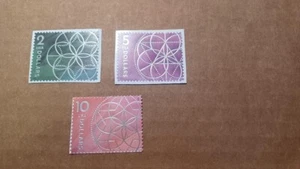 Mint US Singles 2022-2023 $2.00 $5.00 $10.00 Floral Geometry Stamps MNH - Picture 1 of 1