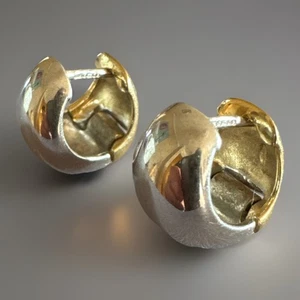 9ct Yellow & White Gold Plain Hinged Huggie Hoop Earrings 12.9mm 375 Hallmarked - Picture 1 of 15