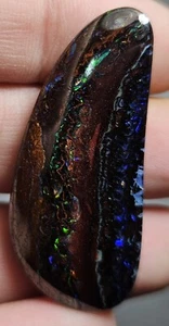 Espécimen de matriz verde azul Koroit ópalo roca negro pulido 46,8 quilates lapidario - Imagen 1 de 17