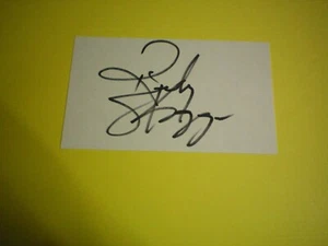 RICKY SKAGGS SIGNED AUTOGRAPHED 3 X 5 CARD IN PERSON - Picture 1 of 1