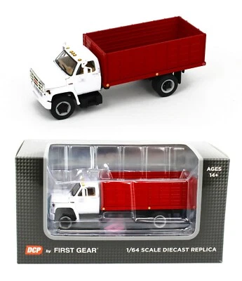 NEW 2021 1:64 DCP *WHITE & RED* GMC 6500 GRAIN TRUCK NIB - Image 1 of 4