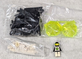 Lego Space Blacktron II Set 6887 Allied Avenger Complete All Parts & Minifigure