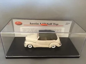 1/43 Trax TRR19B Austin A40 Soft Top - White - Picture 1 of 3