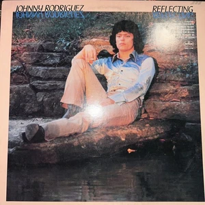 33 rpm vinyl Johnny Rodriguez - Picture 1 of 4