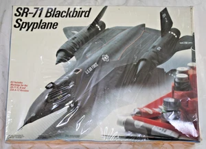 KIT maquette scellée TESTORS SR-71 Blackbird SPYPLANE échelle 1/48 #584 ~26-7/8" de long - Photo 1/12