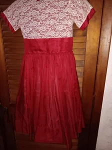 Vtg Girls Red Organdy& Lace Bodice   dress  full skirt Lined BUST 32 Length 38 - Picture 1 of 6