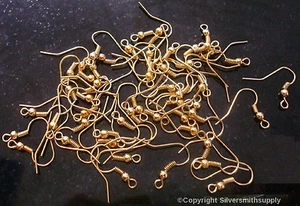 50 Fisch Haken Ohrringe, Ohrring Drähte vergoldet Kugel und Spule Fundstücke FPH009A - Bild 1 von 3