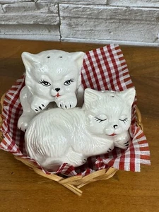Vintage Ceramic White Kittens Cats in Basket Salt and Pepper Shakers China - Picture 1 of 18