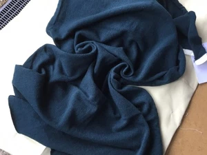 100% cashmere wool fabric remnant 140  x 65 cm NAVY johnstons of Elgin - Picture 1 of 2