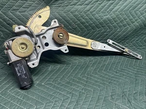 Front Left Driver Side Door Window Regulator w/ Motor for 82-85 Toyota Celica - Picture 1 of 4