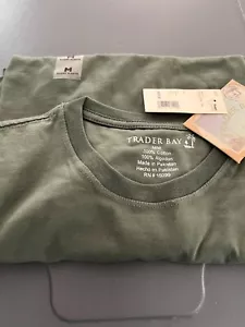 Mens Trader Bay Medium Green Pocket Tee Shirt - Picture 1 of 2