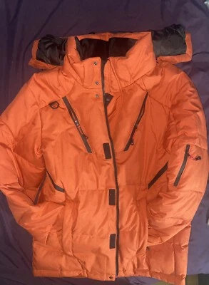 abrigo de plumón Foto 1 de 4