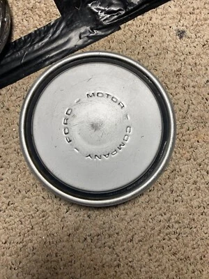 1970-1985 Ford Truck Hub Cap 10.5" F100 F150 E100 OEM Silver F250 F350 Ranger - Image 1 of 4