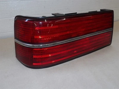 PONTIAC GRAND AM 1985-1988 LH LEFT DRIVERS SIDE TAILLIGHT LAMP ASSEMBLY OEM - Image 1 of 3