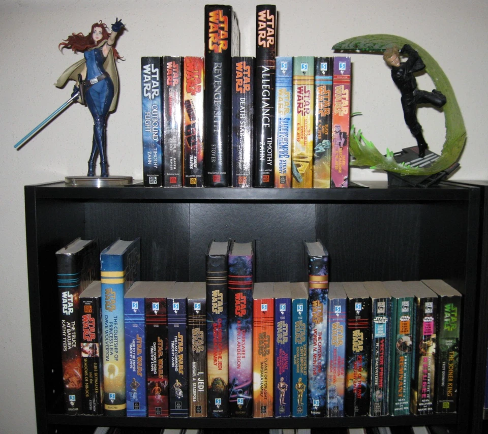 Star Wars Books and Comics - Build Your Own Lot (Updated 11/25/2025) - Image 1 of 1