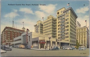 1943 PORTLAND, Oregon LINEN Postcard "Central Bus Depot" / Meier & Frank Store - Picture 1 of 2
