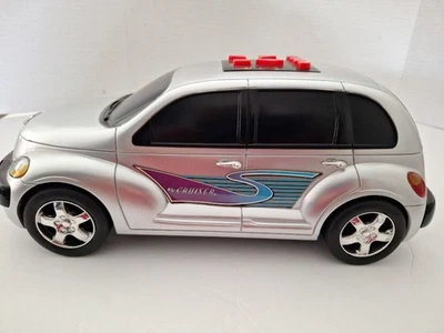 Juguete Road Rippers Chrysler PT Cruiser 2001 de colección sonidos y luces amarillos funcionan como están Foto 1 de 4