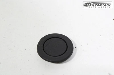 2013-2020 HYUNDAI SANTA FE TAMPA DE PARAFUSO REGULADOR DE JANELA PORTA TRASEIRA OU FRONTAL FABRICANTE DE EQUIPAMENTO ORIGINAL - Imagem 1 de 4