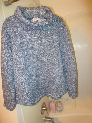 Blusa Avalanche feminina grossa/quente manga longa gola capuz tamanho G nova sem etiquetas - Imagem 1 de 4