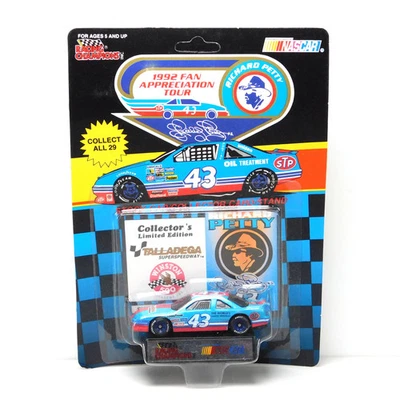 Richard Petty 1992 STP Talladega Racing Champions 1:64 Nascar Diecast - Image 1 of 2