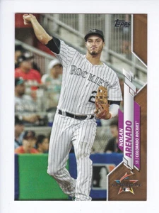 Topps Update Series 2020 #U-50 Nolan Arenado/2020 Gold Parallel 2017 All-Star - Imagen 1 de 3