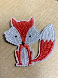 Cute Fox Embroidered Iron/Sew ON Patch 2.5" x2.5" - Picture 1 of 1