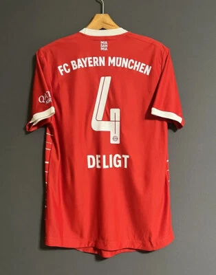Camisa de futebol masculina autêntica De Ligt Bayern Munich 2023 Home Adidas tamanho M - Imagem 1 de 4