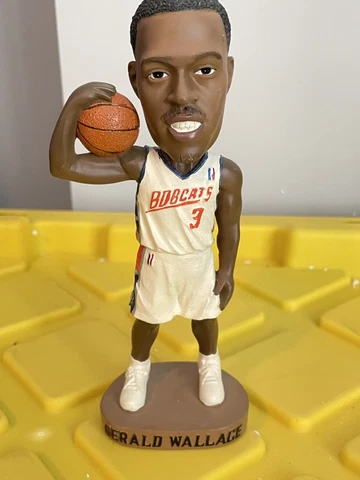 GERALD WALLACE 2004 Charlottle Bobcats Set HORNETS Bobble Bobblehead SGA Cover